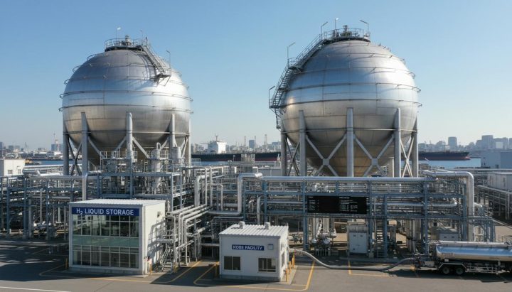 Kawasaki и Kobe Steel запустили в Кобе систему подачи водородного топлива