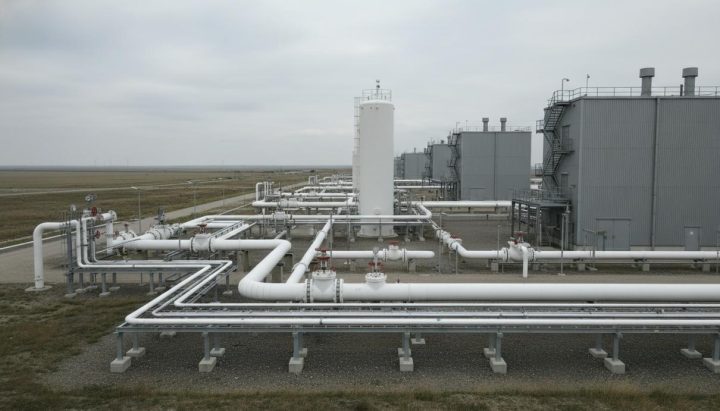 В Германии завершили заполнение первых водородных хранилищ в соляных кавернах